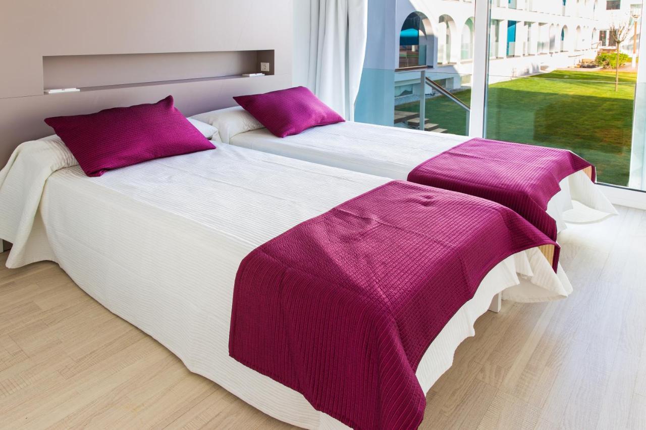 Ebano Hotel Apartments & Spa (Adults Only) Playa d'en Bossa Extérieur photo